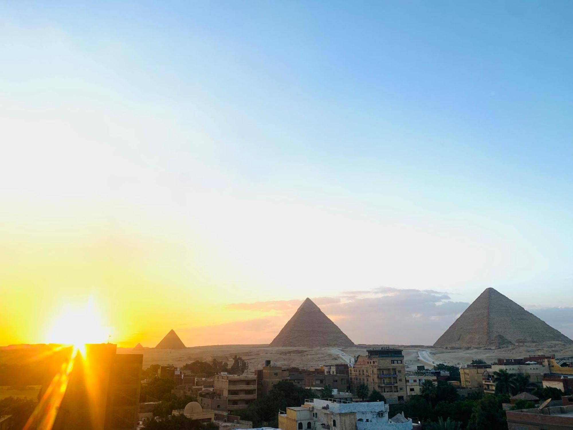 Loay Pyramids View Homestay